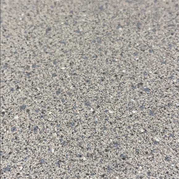 Meet your Posher, Bailey - Picture 1 of 1